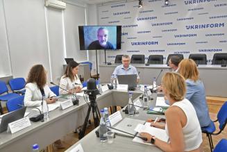 Круглий стіл